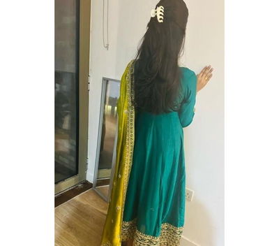 Netra Asian Indian Tamil Girl 💚🇮🇳New to Barking